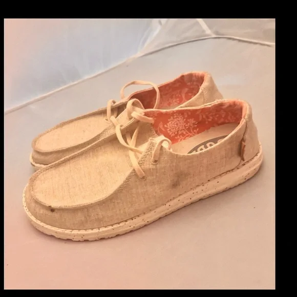 Hey Dude Women's Chambray Shoes - Cream size 9 - Picture 5 of 8